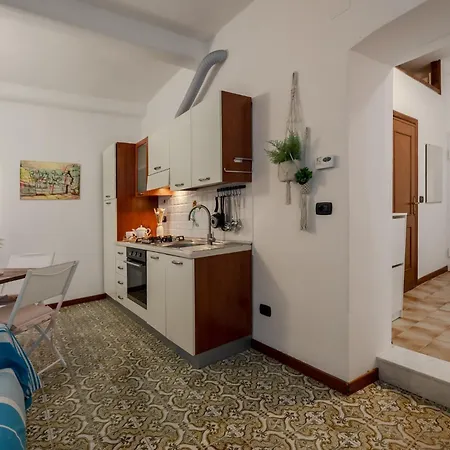 Guesthost - La Casa Sulla Calata * Porto Venere