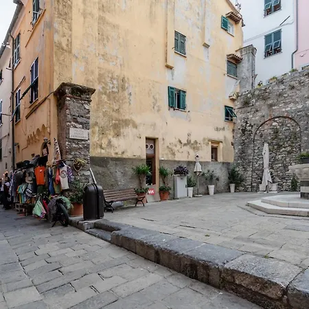 Guesthost - La Casa Sulla Calata Lejlighed Porto Venere